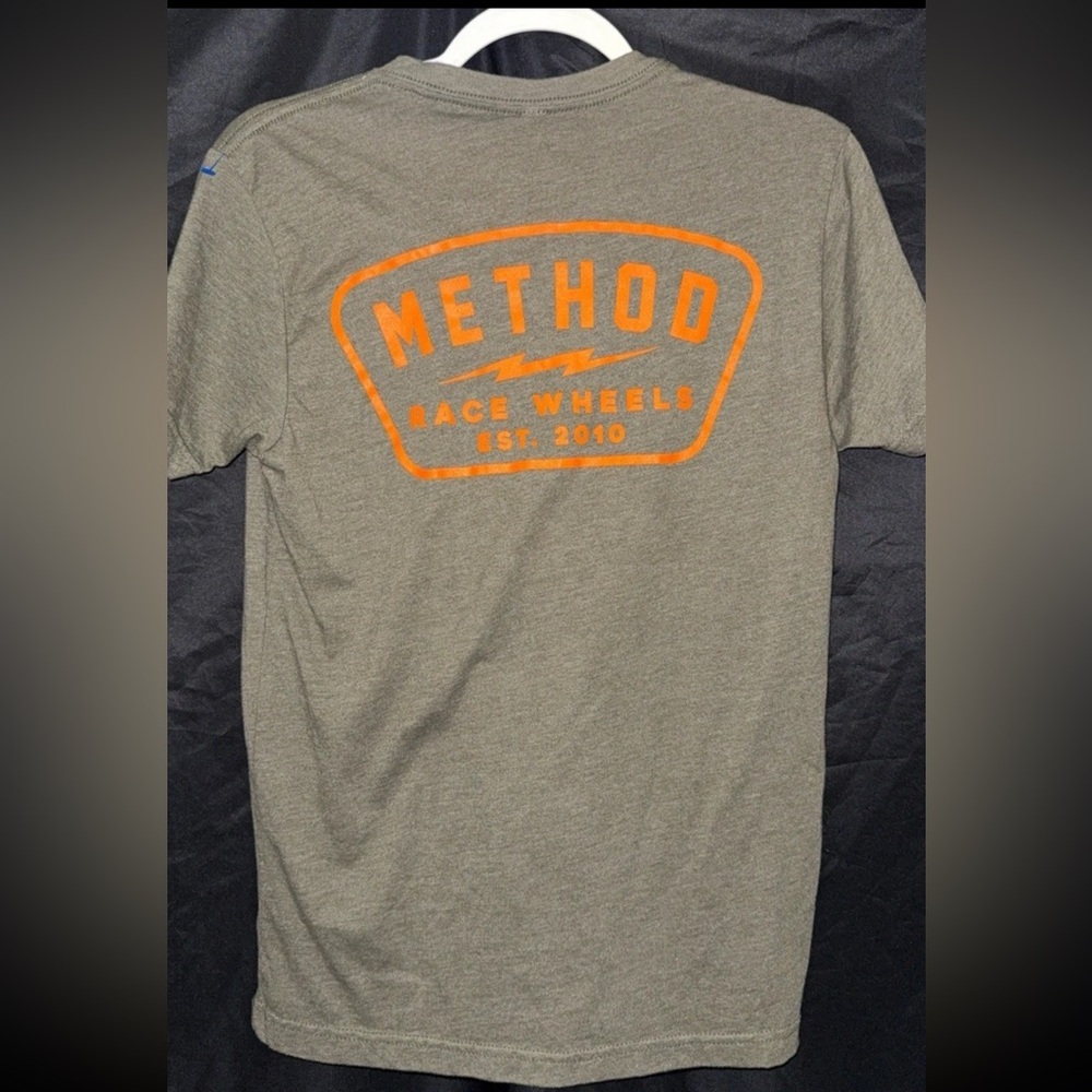 Method race wheels green graphic shirt small